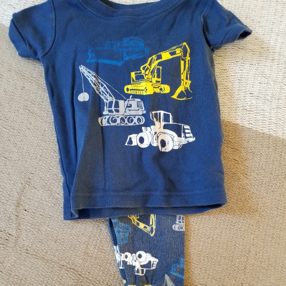 Lot of 6 boys pajamas - Picture 5 of 7